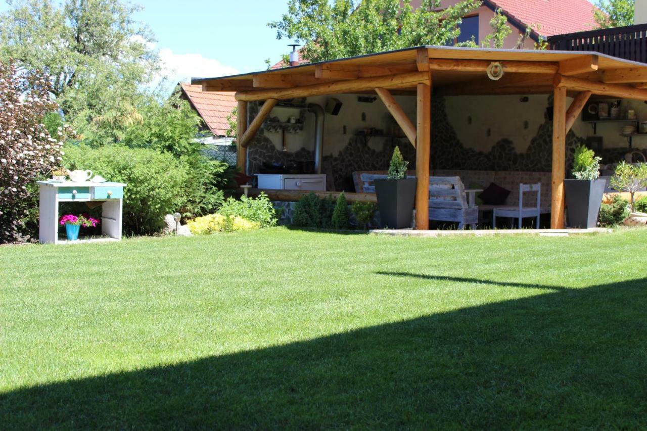 Propaganda Chalet Liptovský Mikuláš Exterior foto